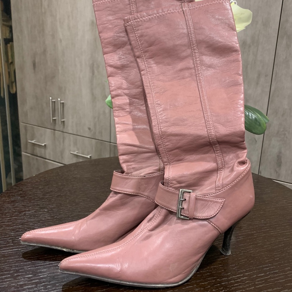 Leather boots 👢
